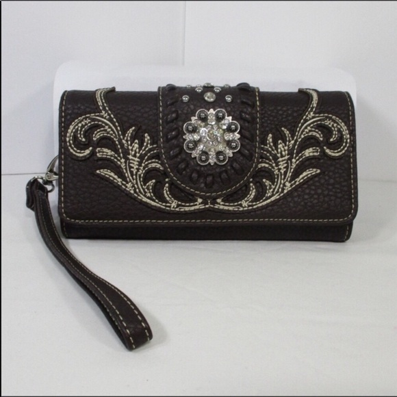 MONTANA WEST Studded Matching Bag and Wallet - Picture 3 of 8